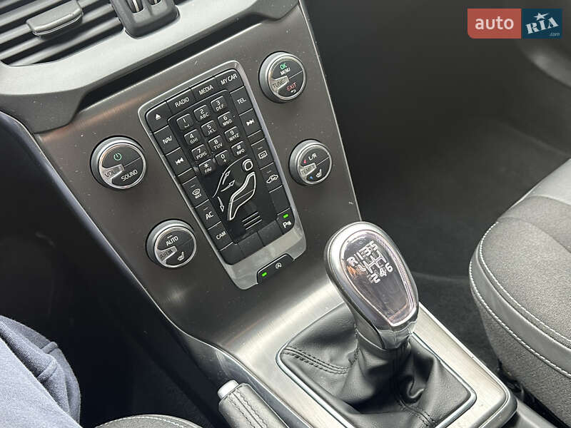 Хетчбек Volvo V40 2012 в Луцьку