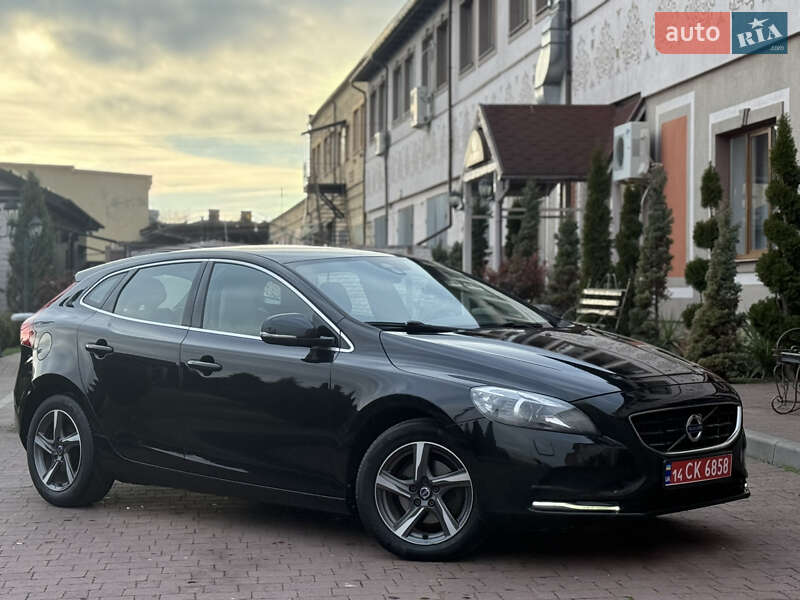 Хетчбек Volvo V40 2013 в Стрию