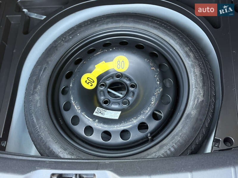 Хетчбек Volvo V40 2013 в Стрию