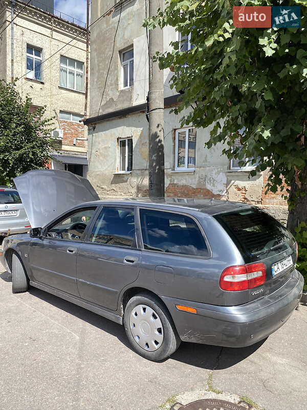 Универсал Volvo V40 2002 в Бердичеве