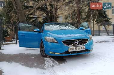 Хэтчбек Volvo V40 2013 в Одессе