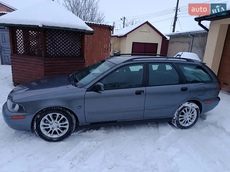 Volvo V40 2002 VIN YV1VW70823F921118 фото оголошення 3 з 44