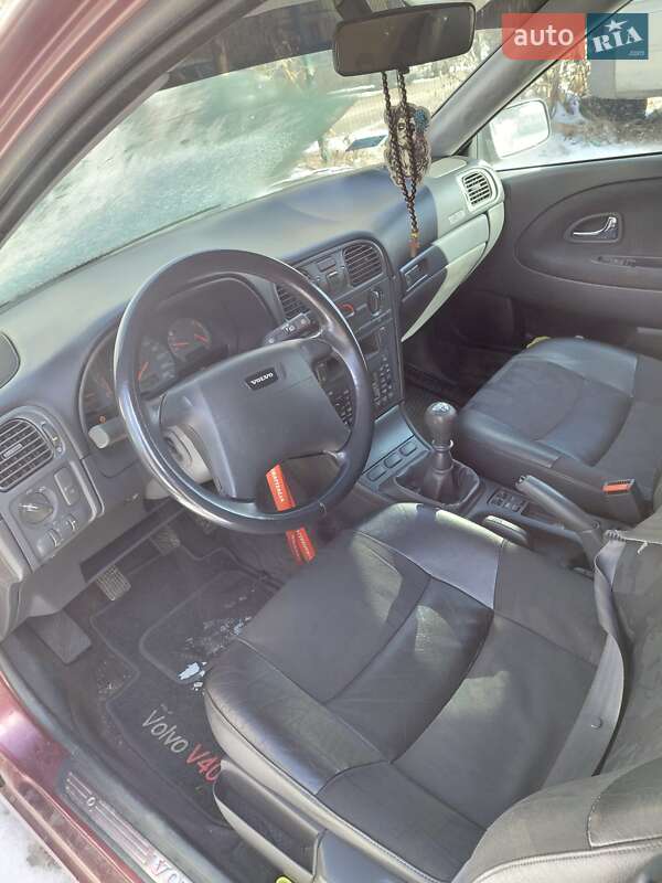 Універсал Volvo V40 1998 в Одесі фото 3 Універсал Volvo V40 1998 в Одесі