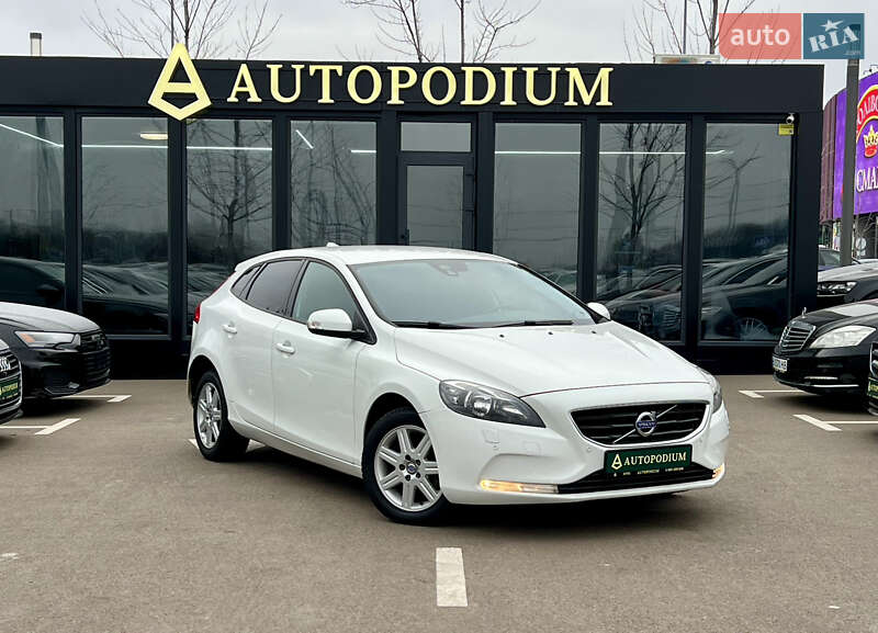 Хэтчбек Volvo V40 2013 в Киеве фото 8 Хэтчбек Volvo V40 2013 в Киеве