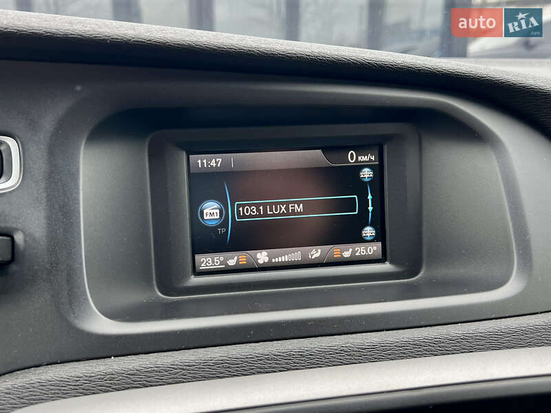 Хэтчбек Volvo V40 2013 в Киеве фото 32 Хэтчбек Volvo V40 2013 в Киеве