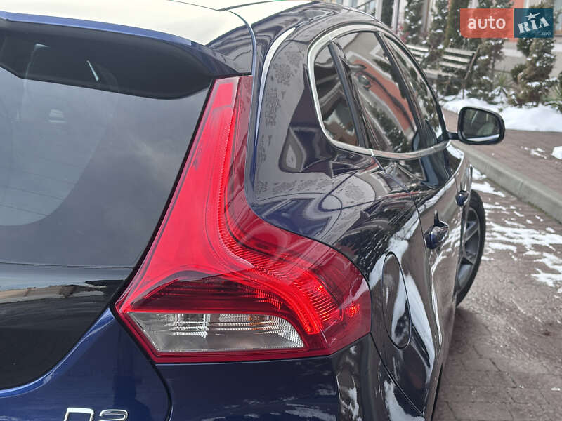 Хетчбек Volvo V40 2015 в Стрию