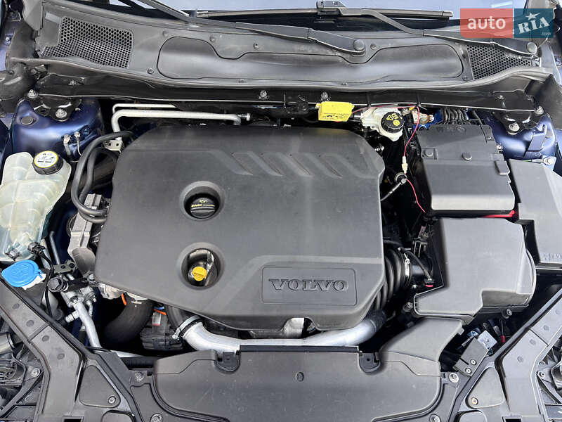 Хетчбек Volvo V40 2015 в Стрию