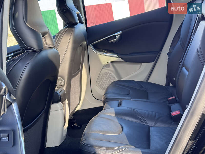 Хэтчбек Volvo V40 2013 в Стрые фото 61 Хэтчбек Volvo V40 2013 в Стрые