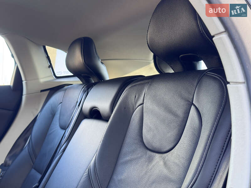 Хэтчбек Volvo V40 2013 в Стрые фото 66 Хэтчбек Volvo V40 2013 в Стрые