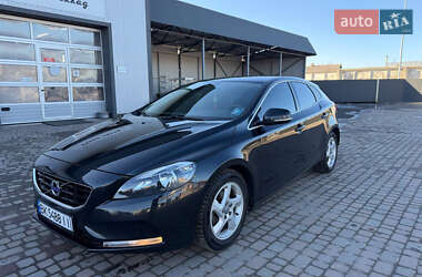 Хэтчбек Volvo V40 2014 в Сарнах
