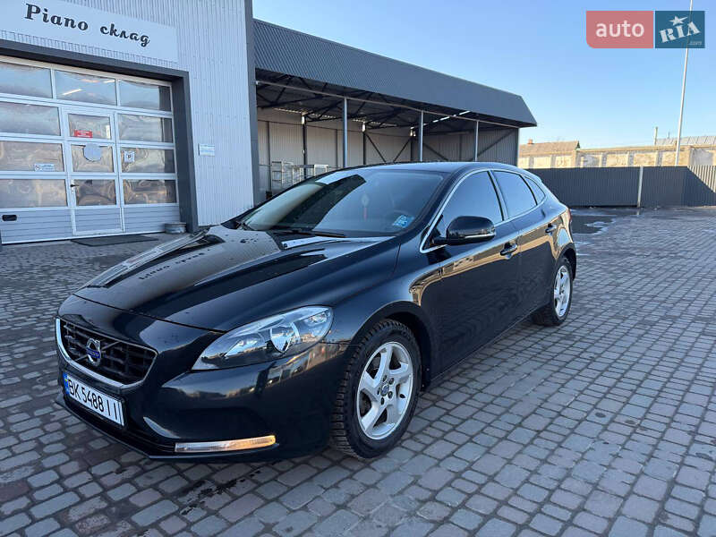 Volvo V40 2014 Volvo V40 2014