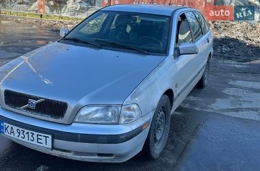 Универсал Volvo V40 1998 в Киеве