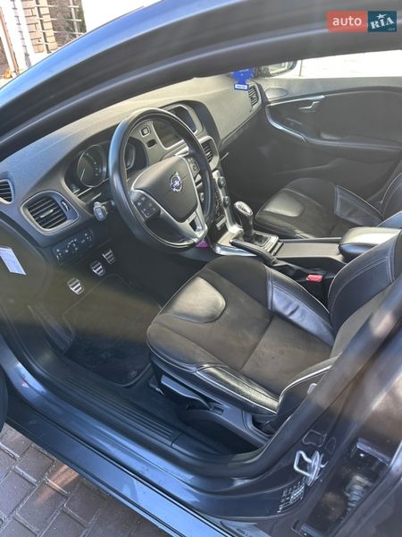 Хэтчбек Volvo V40 2013 в Жмеринке