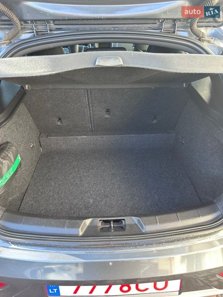 Хэтчбек Volvo V40 2013 в Жмеринке