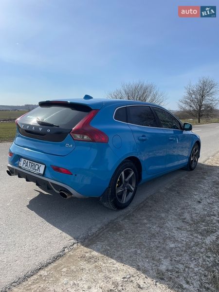 Хэтчбек Volvo V40 2014 в Львове