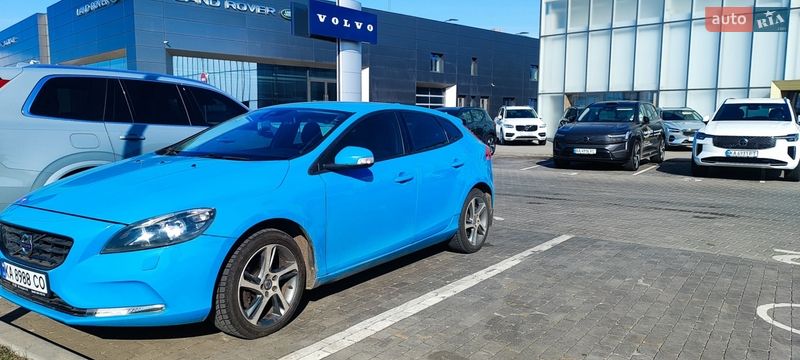 Volvo V40 2013