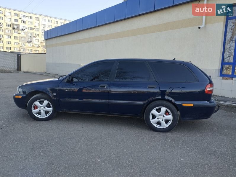 Універсал Volvo V40 2003 в Кропивницькому