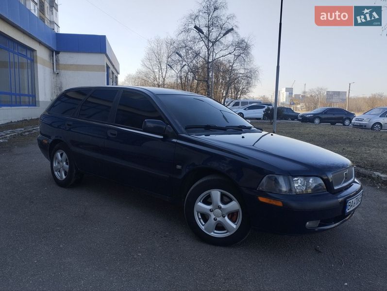 Універсал Volvo V40 2003 в Кропивницькому