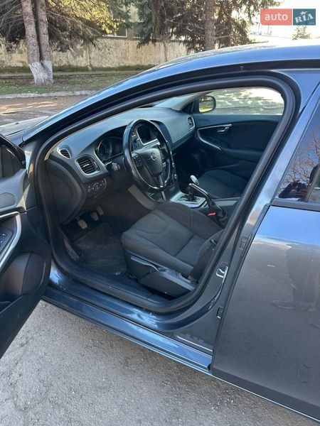 Хэтчбек Volvo V40 2013 в Луцке