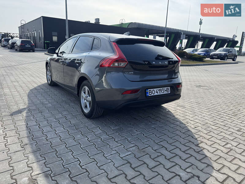 Хетчбек Volvo V40 2012 в Тернополі