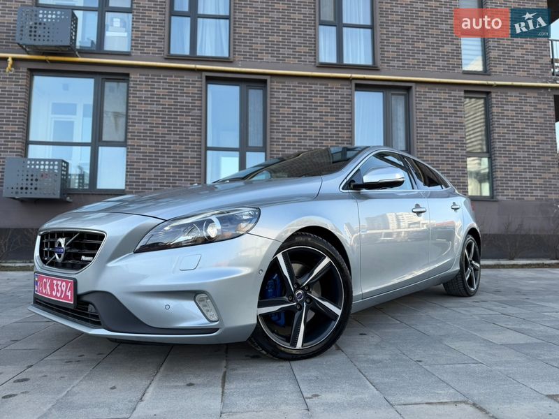 Хетчбек Volvo V40 2013 в Львові фото 7 Хетчбек Volvo V40 2013 в Львові