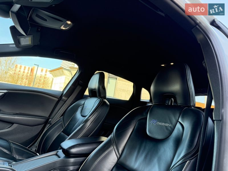 Хетчбек Volvo V40 2013 в Львові фото 31 Хетчбек Volvo V40 2013 в Львові