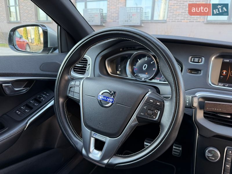 Хетчбек Volvo V40 2013 в Львові фото 44 Хетчбек Volvo V40 2013 в Львові