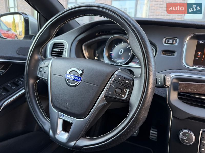 Хетчбек Volvo V40 2013 в Львові фото 46 Хетчбек Volvo V40 2013 в Львові