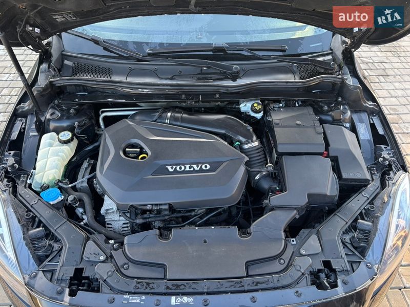 Хетчбек Volvo V40 2014 в Монастирищеві