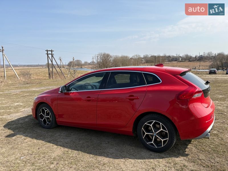 Хэтчбек Volvo V40 2015 в Хмельницком фото 13 Хэтчбек Volvo V40 2015 в Хмельницком
