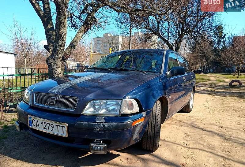 Универсал Volvo V40 2001 в Черкассах