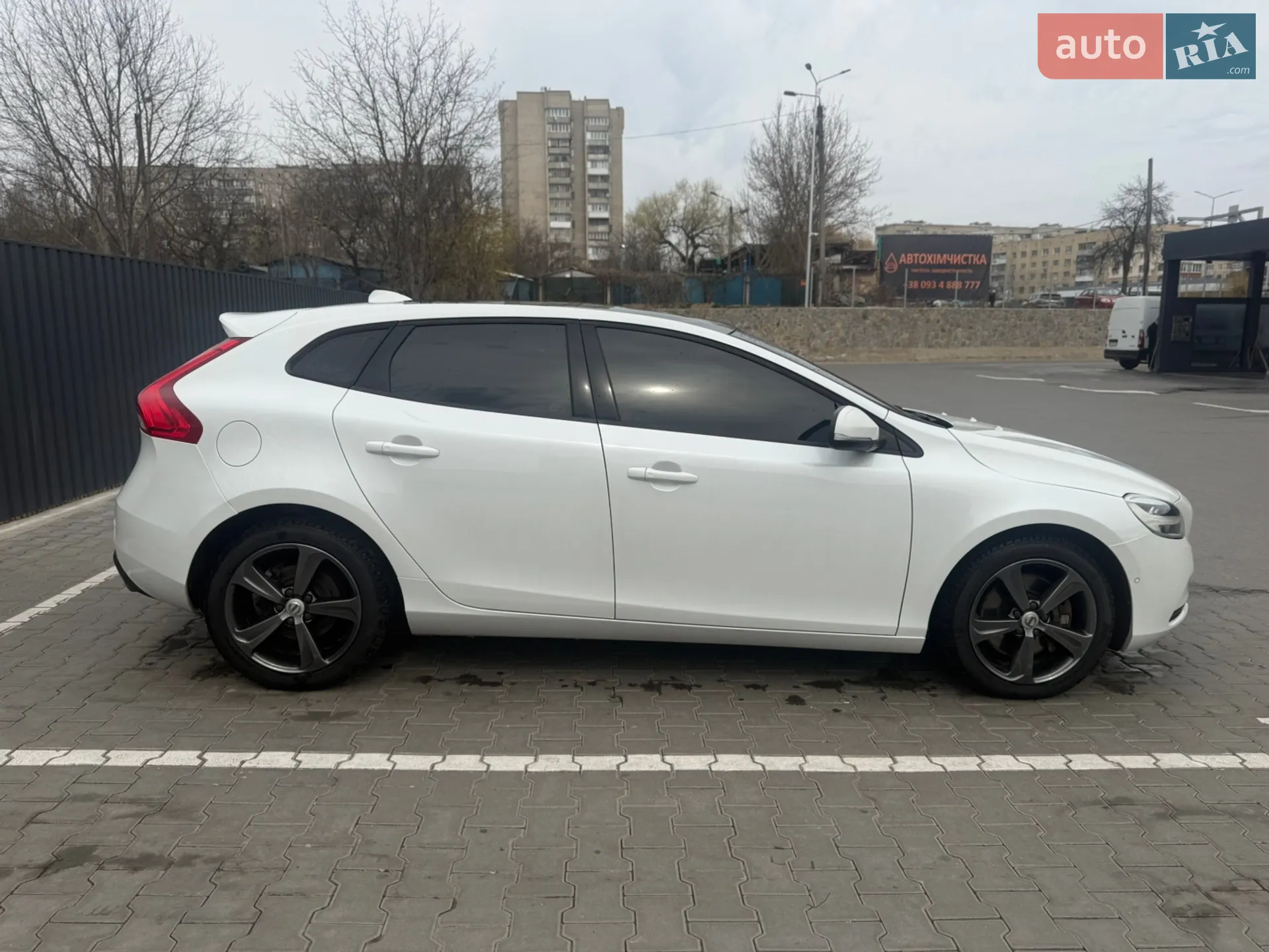 2016 Volvo V40 - мініатюра 4