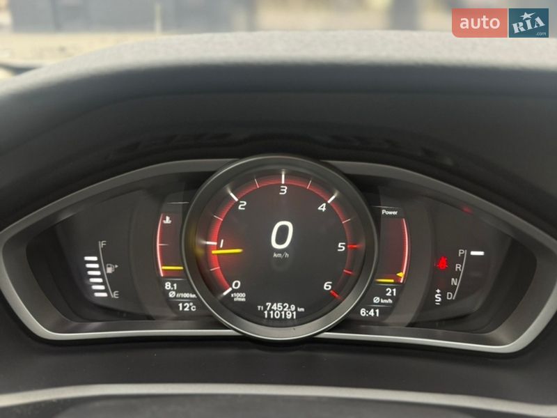 Хэтчбек Volvo V40 2016 в Виннице