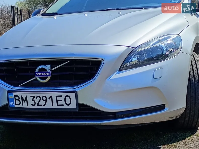 Volvo V40 2012