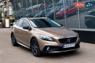 Хэтчбек Volvo V40 2013 в Киеве