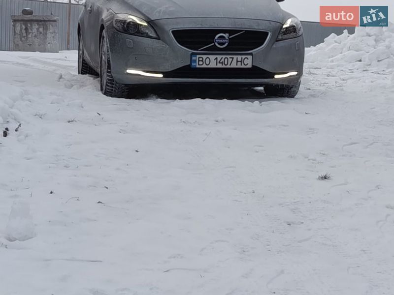 Volvo V40 2013