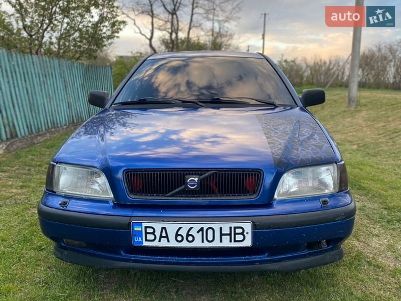 Volvo V40 1998