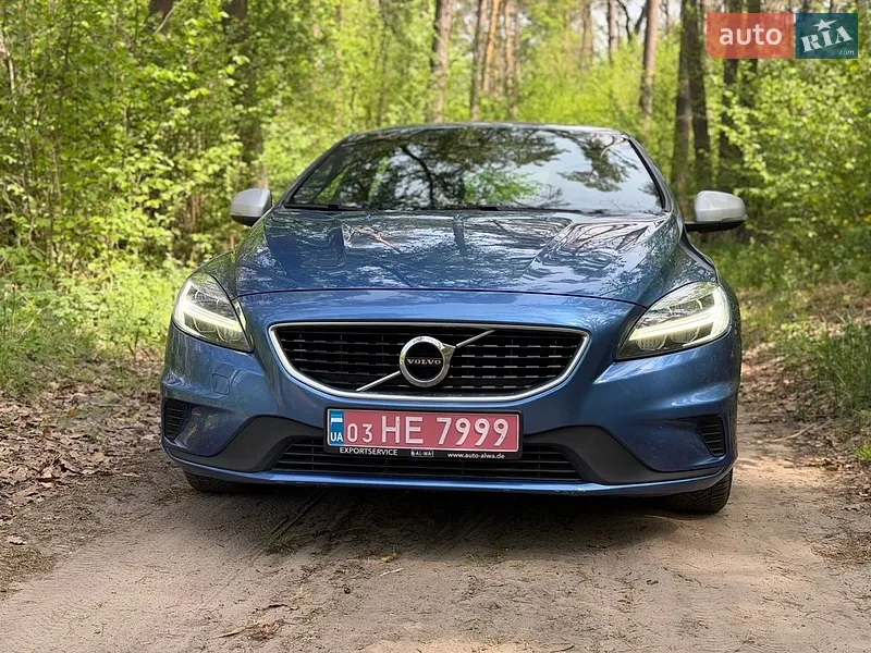 Volvo V40 2017