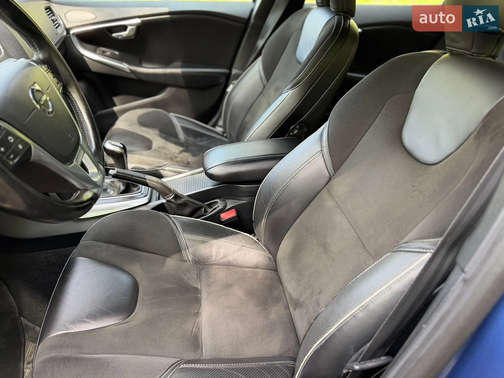 2017 Volvo V40 - мініатюра 39