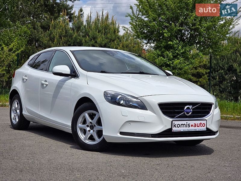 Volvo V40 2013