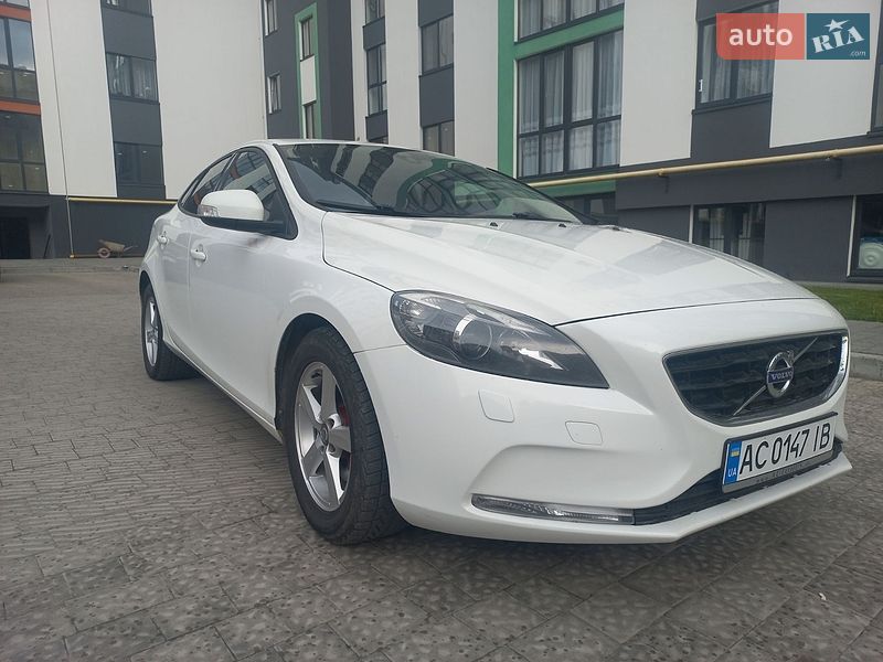 Хэтчбек Volvo V40 2014 в Шептицькому