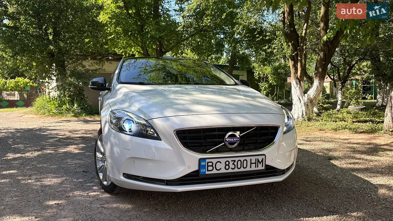 2017 Volvo V40 - мініатюра 8