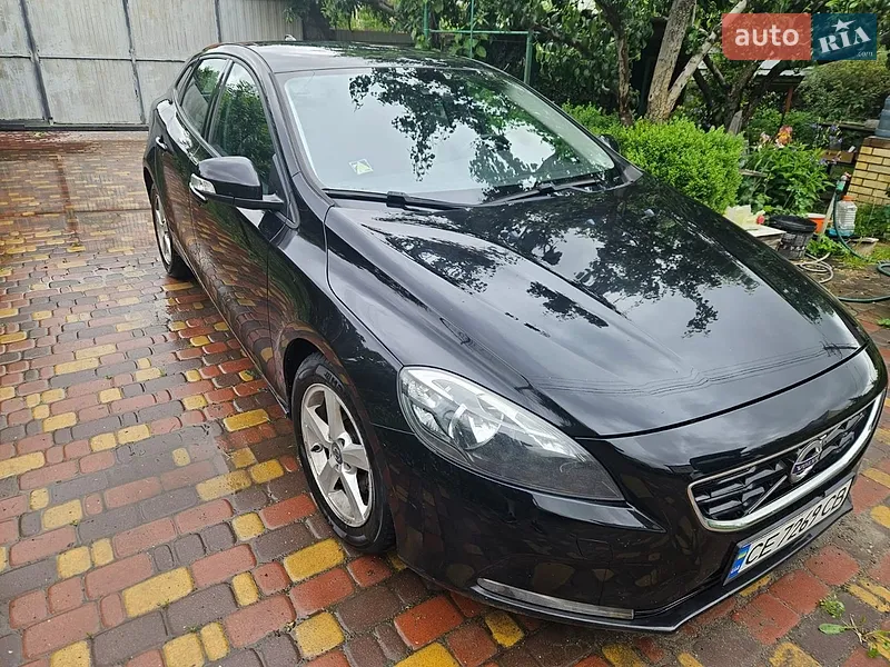 Volvo V40 2015