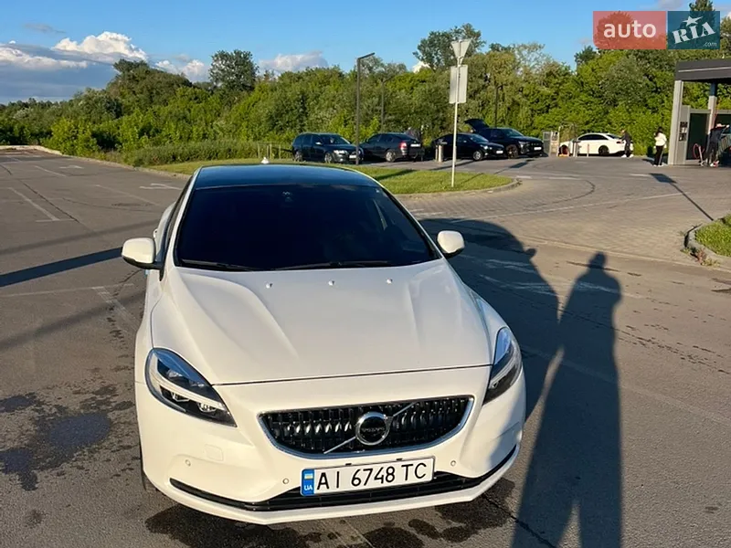 Volvo V40 2018 VIN YV1MV79K0J2486956 фото оголошення 13 з 73