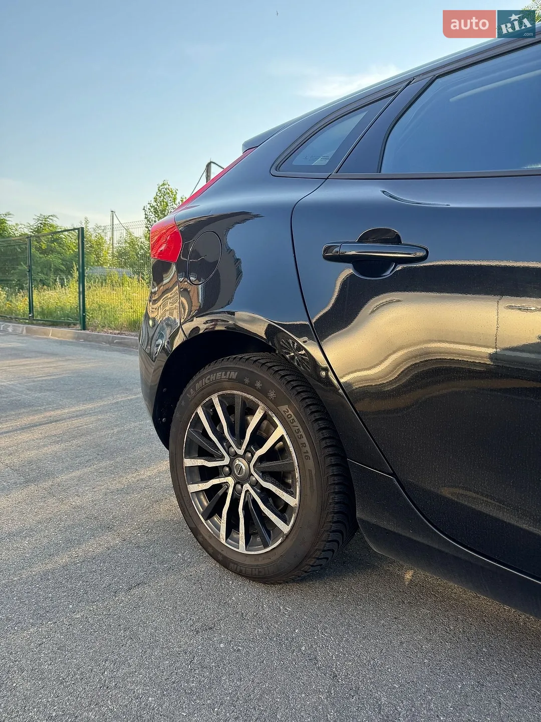 2016 Volvo V40 - мініатюра 19