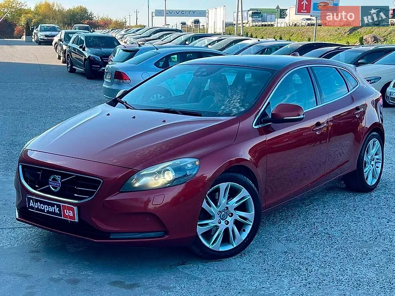Volvo V40