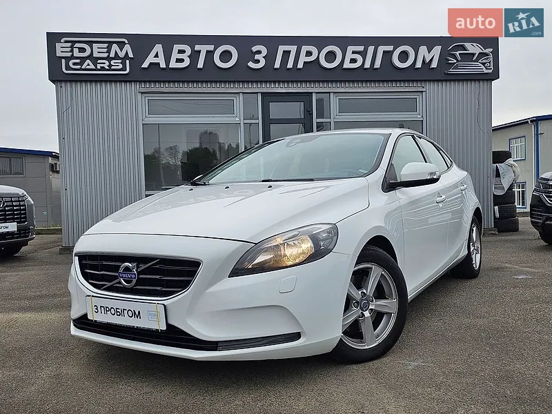 Volvo V40