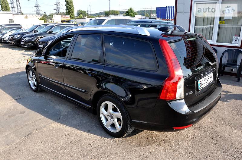 Універсал Volvo V50 2011 в Львові