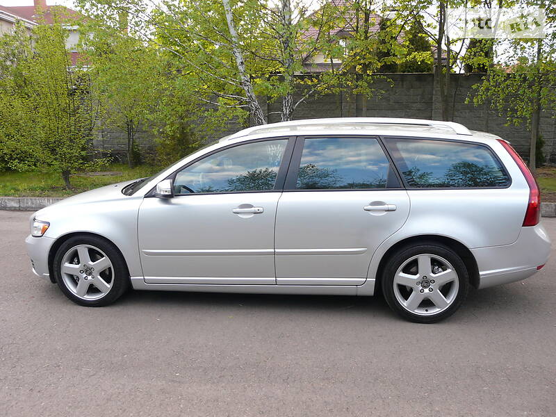 Універсал Volvo V50 2009 в Рівному