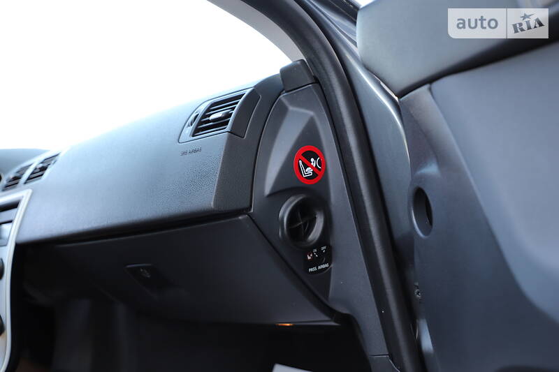 Універсал Volvo V50 2012 в Дрогобичі